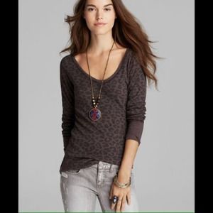 Free people NWOT Leopard thermal sz. M