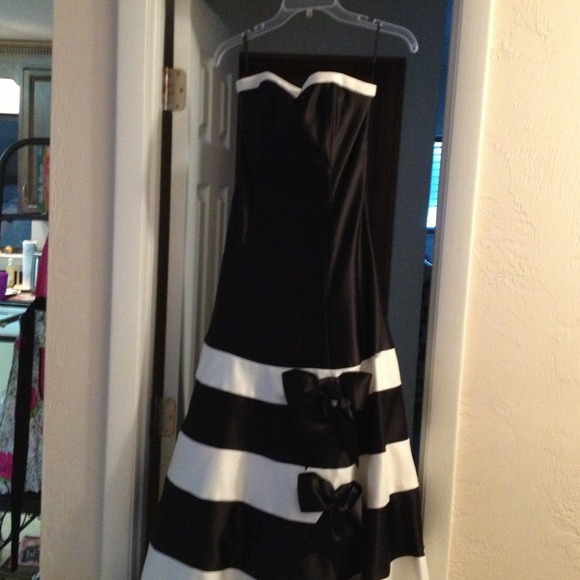 JESSICA MCCLINTOCK DRESS - Picture 1 of 4