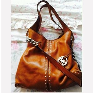 ON HOLD! REDUCED! MK Astor with dust bag.