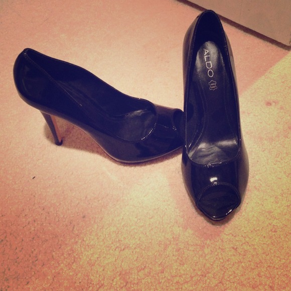 Aldo peep toe stiletto