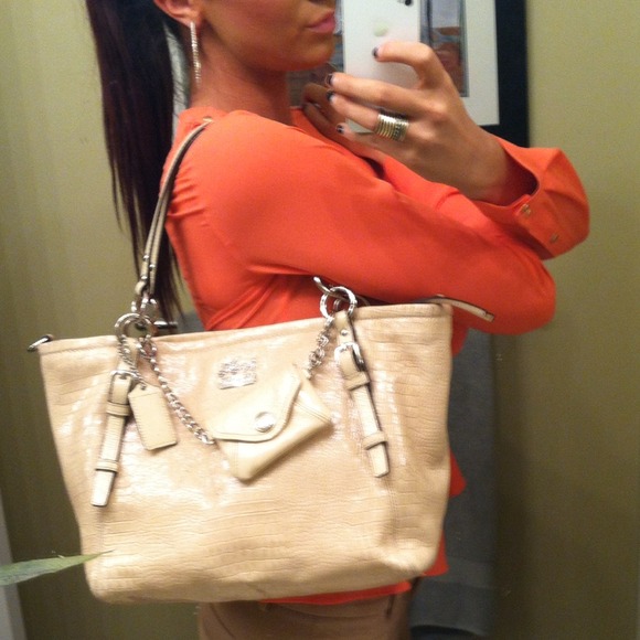Cream Coach tote!