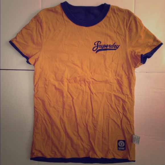 SuperDry reversible tshirt Men's. Used ONCE. Hold