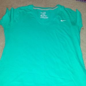 Nike short sleeve tee!
