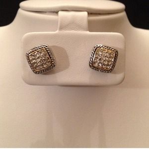 Fashion studs