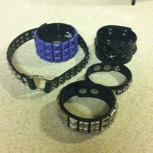 Studded necklace and bracelets set