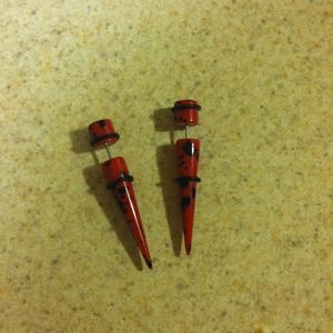 Spike earrings