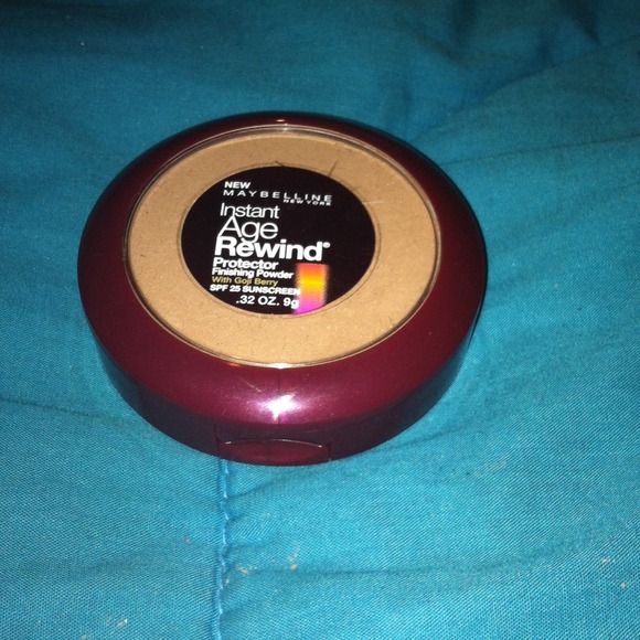 Maybelline finishing Powder
