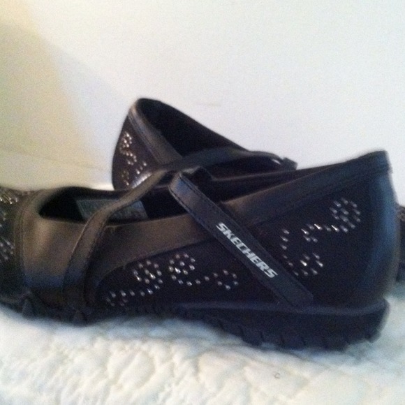 For Bernurban, Skechers & Natori robe