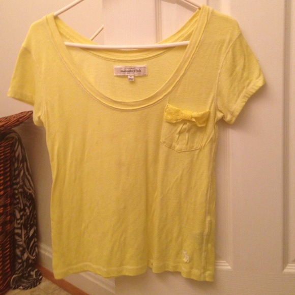 Yellow crop top - Picture 1 of 1