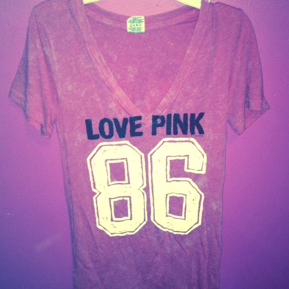 vs pink shirt