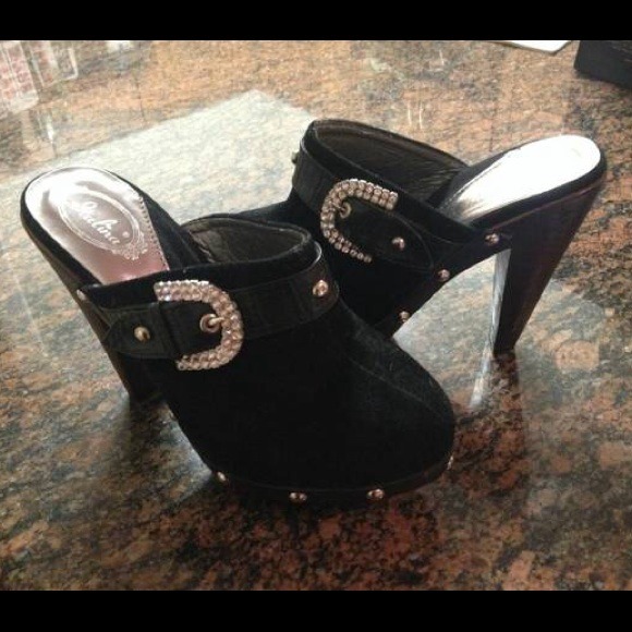 Italina Clogs