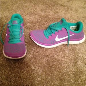 Nike free 3.0 ON HOLD