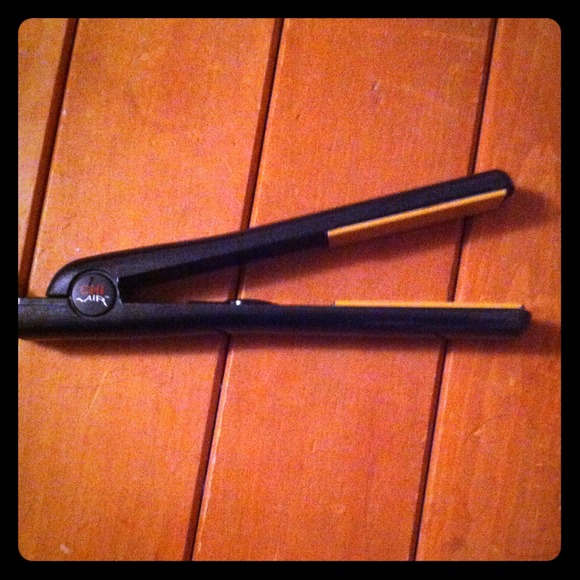 🚫SOLD 🚫CHi air straightener