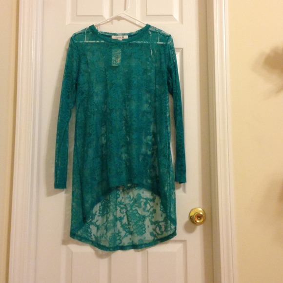 Lace high low hemline tunic
