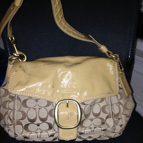 Coach Handbags - Coach signature legacy purse
