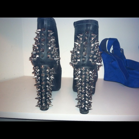 *SOLD* - Picture 2 of 4