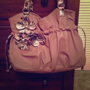 Pink leather & floral handbag.🎀👛