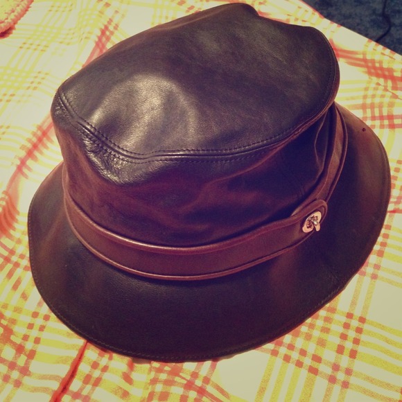 coach leather hat