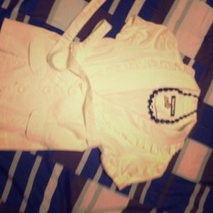 White Vestes with 2 pockets and a size small