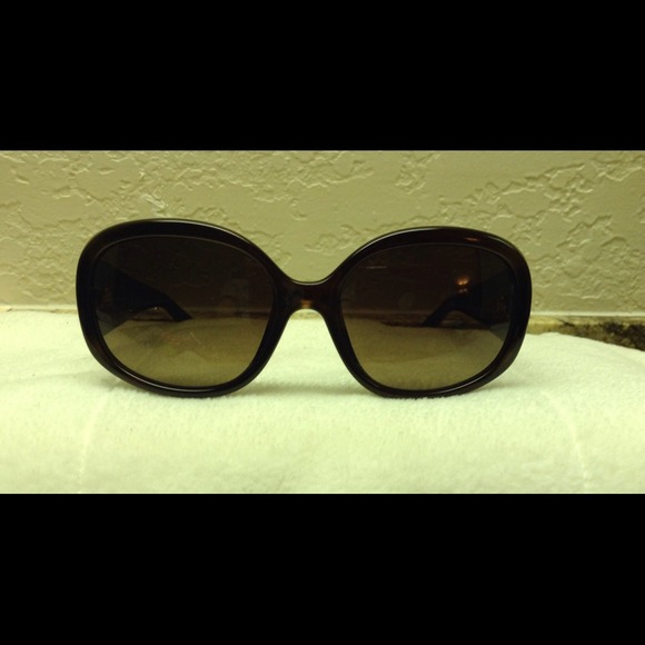 ❌ SOLD ❌Authentic FENDI sunglasses