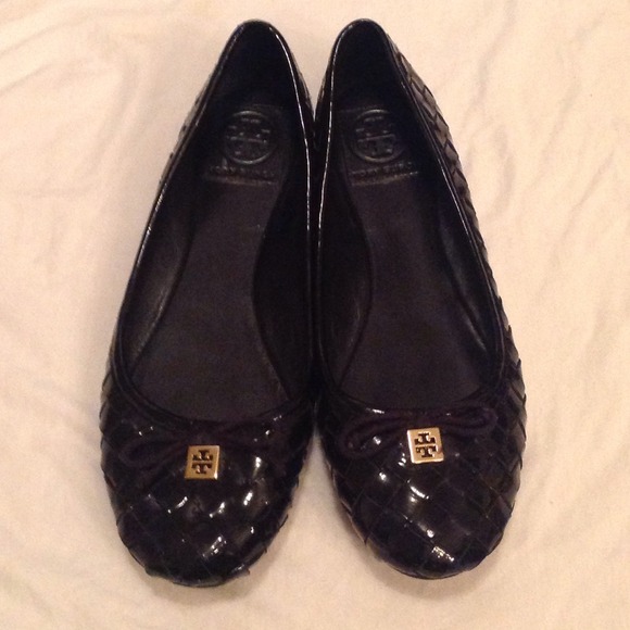 Tory Burch Prescot patent black ballet flats