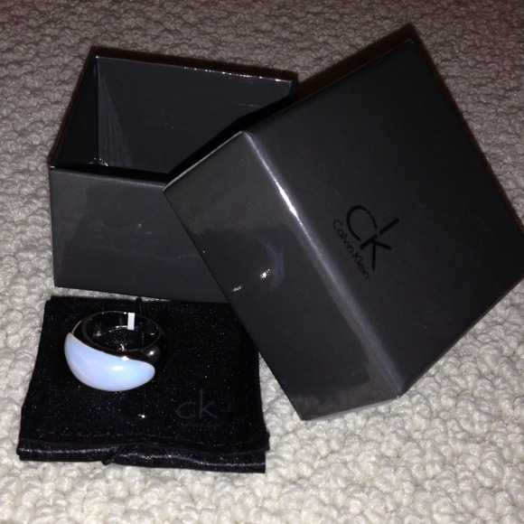 CK ellipse ring