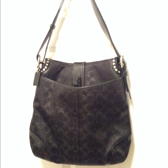 Studded Black Coach signature shoulder bag - Picture 2 of 3