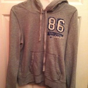 VS PINK SWEATSHIRT FOR ALL YOU VS LOVERS 💗