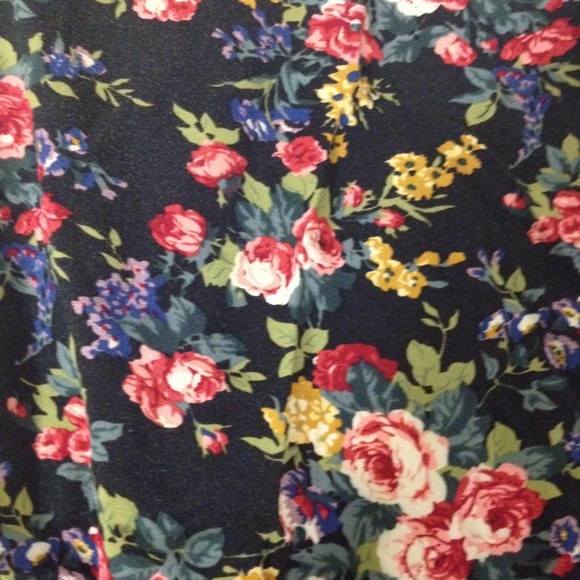 Cute Romper Size SMALL 👗 - Picture 3 of 3