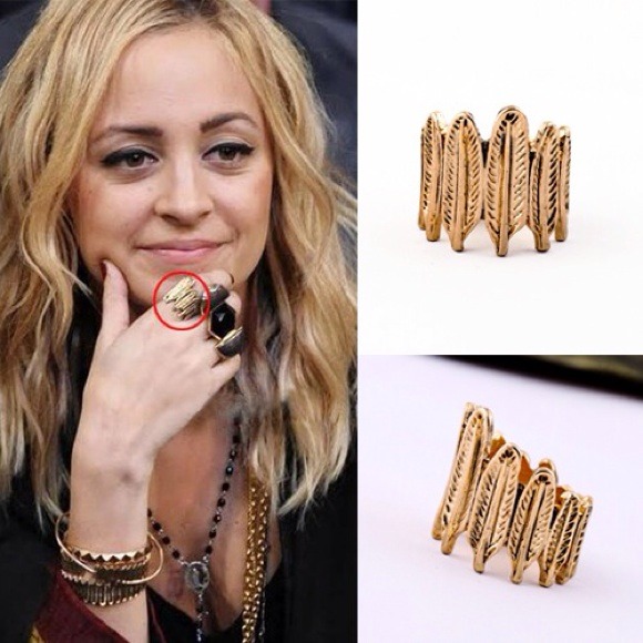 Band of Feathers Ring - Picture 2 of 4