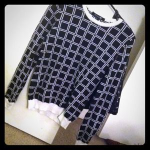 Black printed sweater .