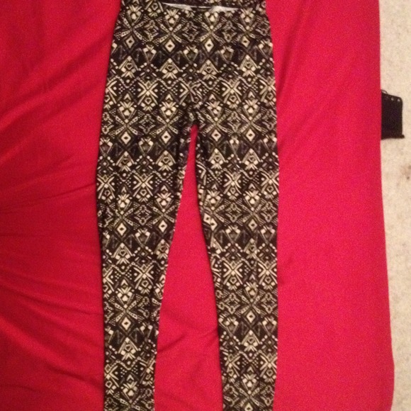 Patterned PACSUN Leggings