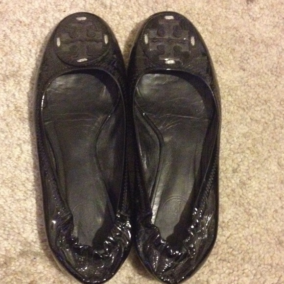 Tory Butch patent leather flats