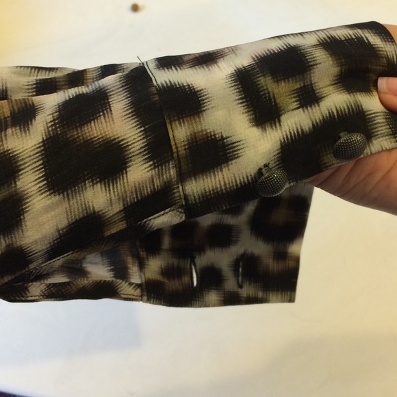 Silk leopard print top - Picture 4 of 4