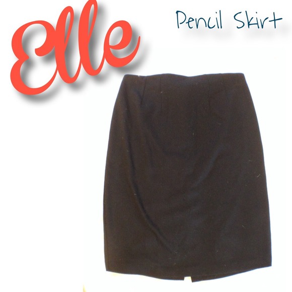 Stretchy pencil skirt