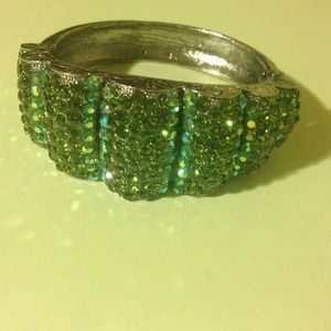 crystalized Bracelet/green beautiful crystals