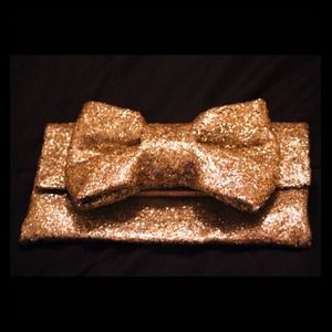 Glitter bow clutch