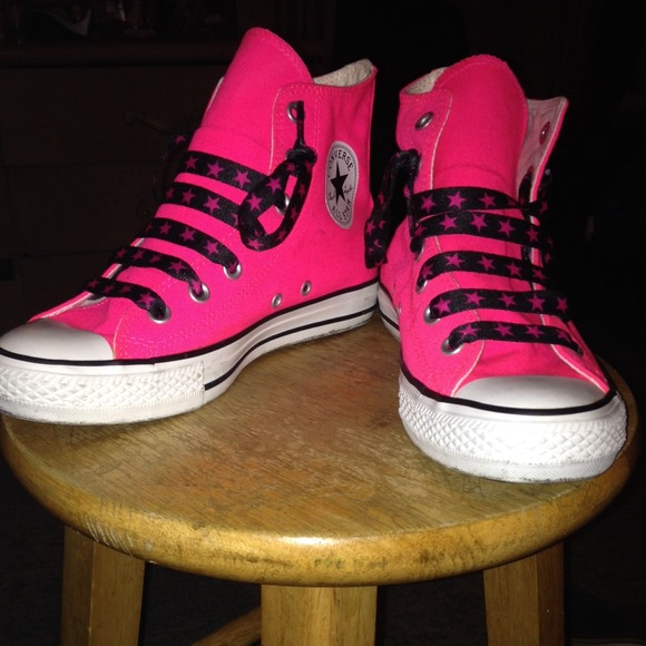 🚫SOLD🚫 Hot Pink Converses