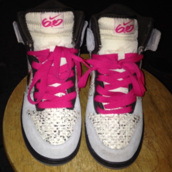 🚫SOLD🚫 Nike Dunks - Picture 3 of 4