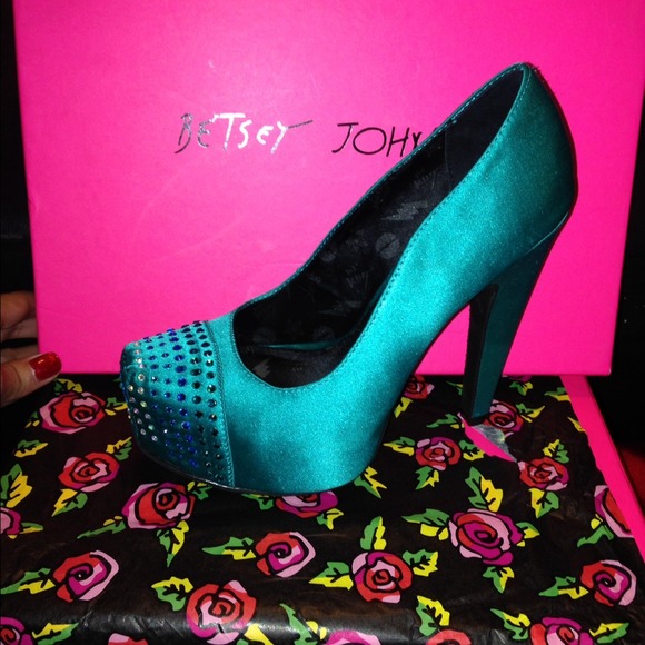 "Majestee" Teal Satin Betsey Johnson