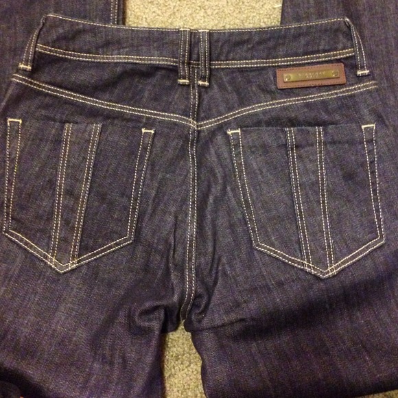 Stretfield Burberry Brit Jeans - Picture 4 of 4