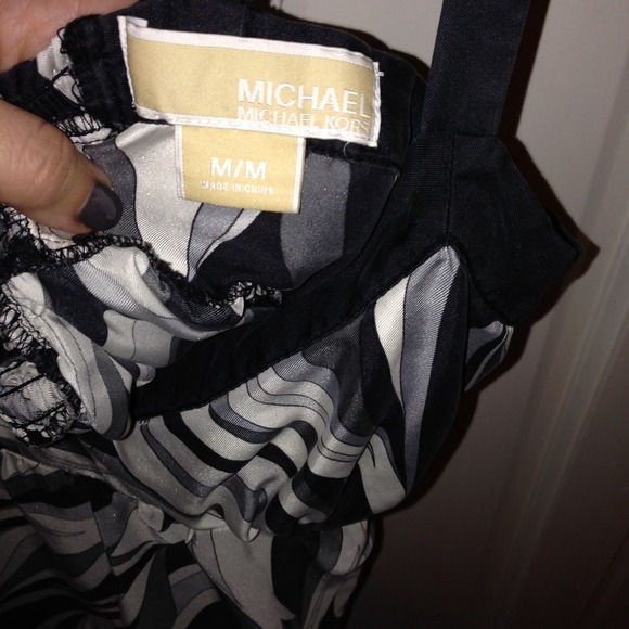 Top - Picture 2 of 2