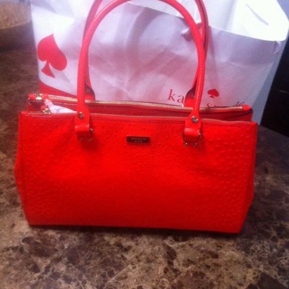 ⛔️⛔️⛔️SOLD⛔️⛔️⛔️💯% authentic kate Spade beautiful