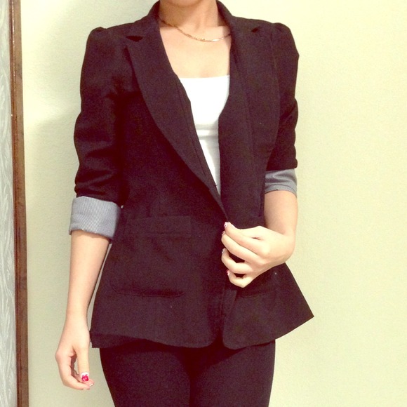 Long sleeve- black blazer
