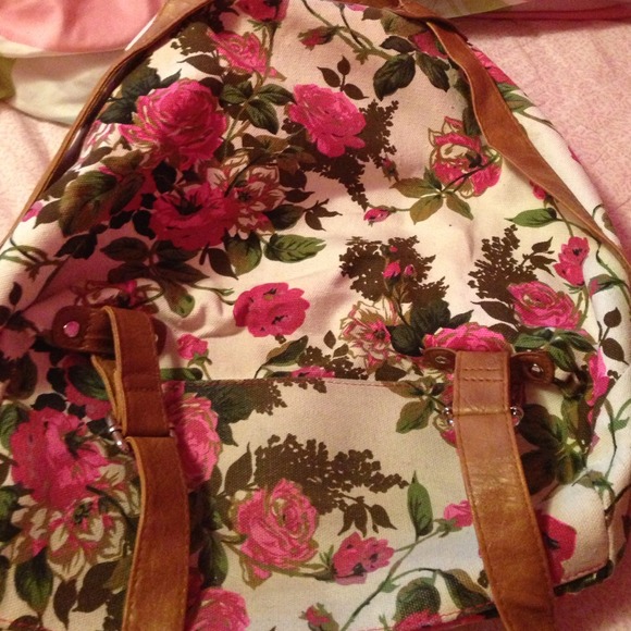 Floral backpack - Picture 2 of 4