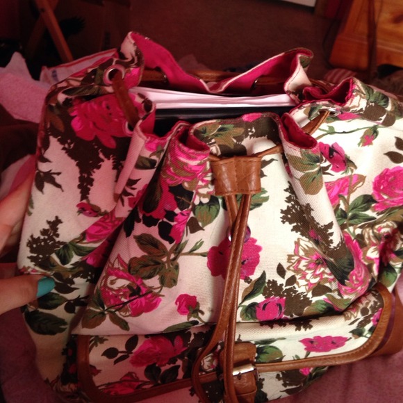 Floral backpack - Picture 3 of 4