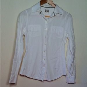 🌼Converse White Button Up Shirt🌼