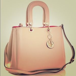High Range Pure Color Euramerican Handbag