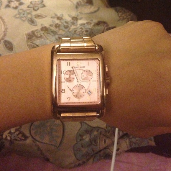 Michael Kors 111106 - Picture 1 of 4