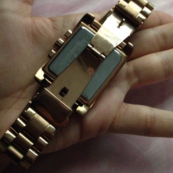 Michael Kors 111106 - Picture 3 of 4